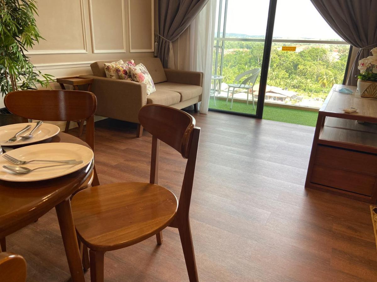 De Lavelle Suites @ Timur Bay Seafront Residence Kuantan Dış mekan fotoğraf
