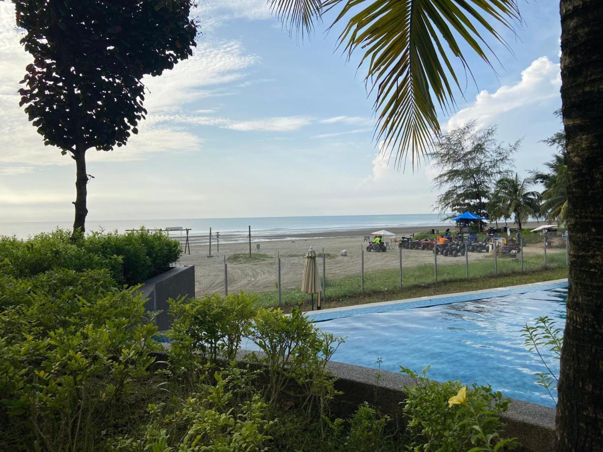 De Lavelle Suites @ Timur Bay Seafront Residence Kuantan Dış mekan fotoğraf